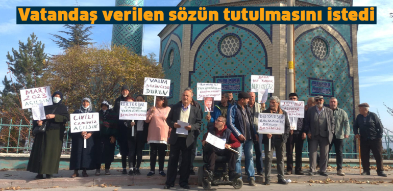 Kütahya Çinili Cami’nin açılmayışı vatandaşı sokağa döktü