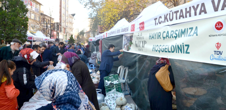 Kütahya’da “Hayır Kermesi” yapıldı