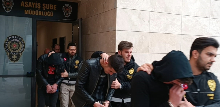 Kütahya’dan çaldılar, Afyonkarahisar’da yakayı ele verdiler