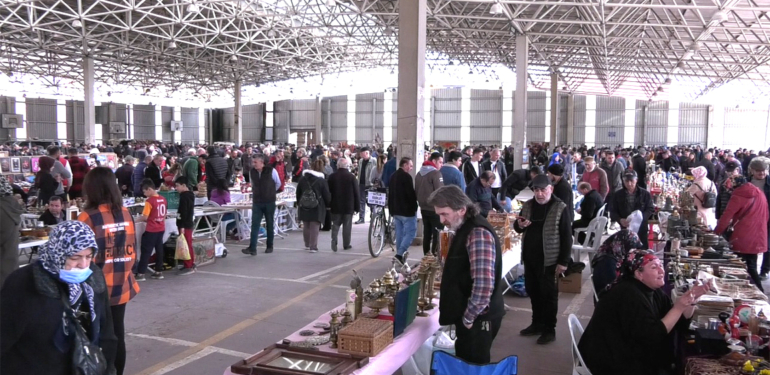 Kütahya’da binlerce antika, sevenleriyle buluştu