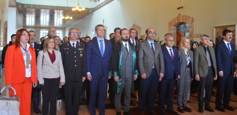 Kütahya’da Avukatlar Günü törenle kutlandı