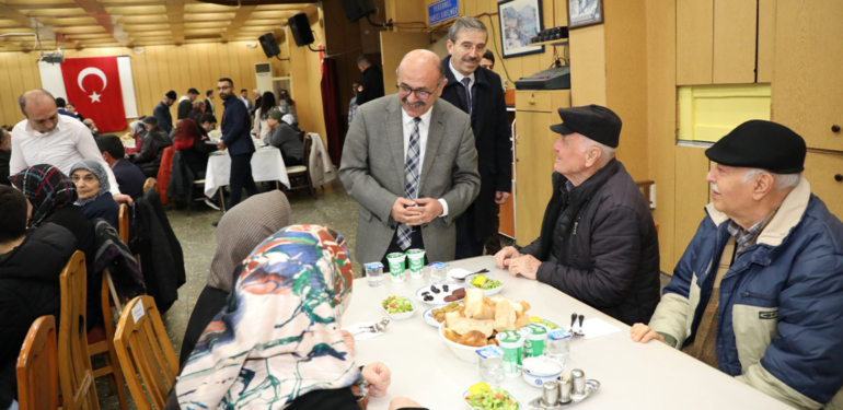 Kütahya’da şehit aileleri ve yakınları iftarda bir araya geldi