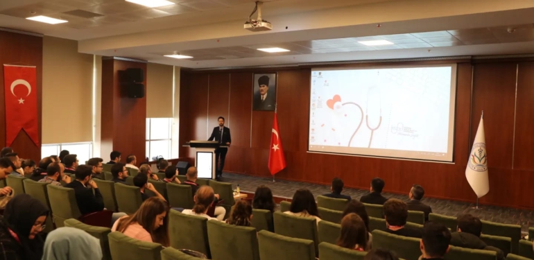 Kütahya’da Acil Serviste Mekanik Ventilasyon Kursu düzenlendi