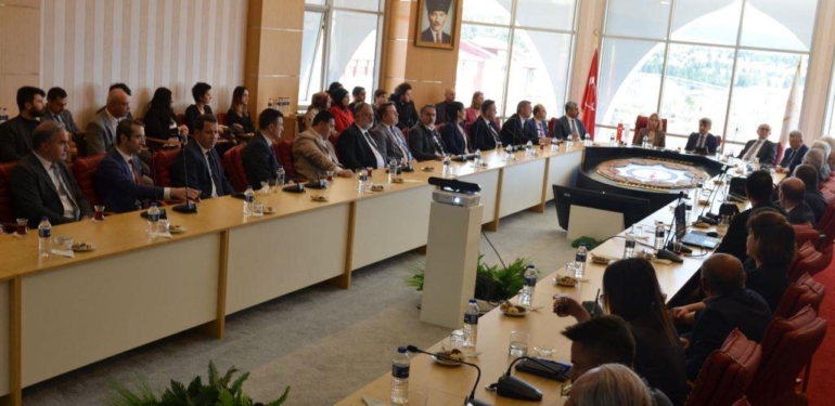 “Amacımız Kütahya’mızı hak ettiği konuma ulaştırmak”