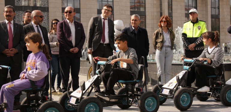 Kütahya Vali Vekili Aydın Börü: “Trafik kültürü medeniyetin önemli bir göstergesi”