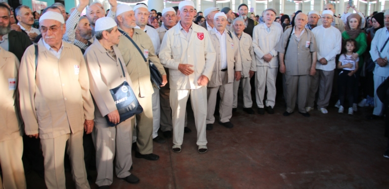 Kütahya’da 174 hacı dualarla uğurlandı