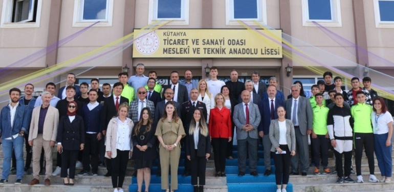 Kütahya’da firmalar ve meslek liseleri buluştu