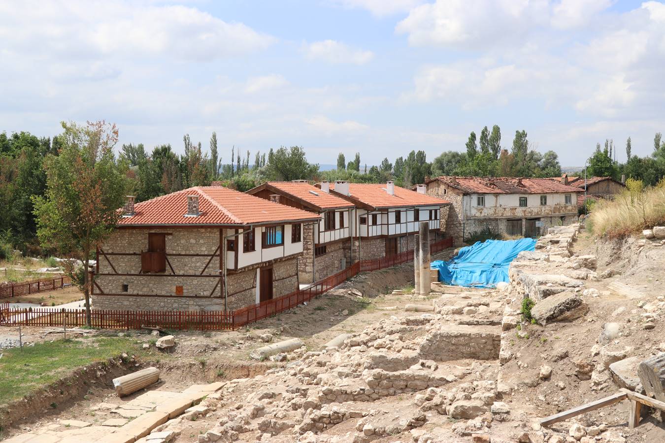 Aizanoi Antik Kenti'nde Osmanlı ve Roma kültürleri iç içe yaşatılacak