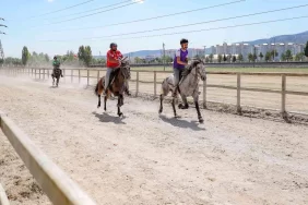 Kütahya Rahvan At Yarışları başlıyor