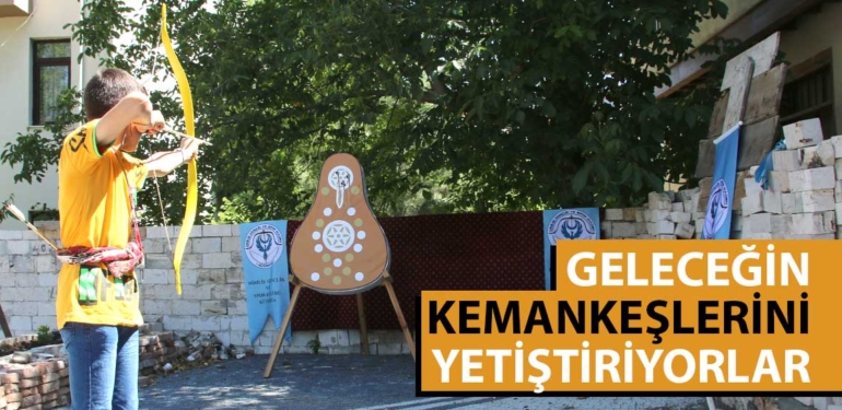 Kütahya’da geleceğin kemankeşlerini yetiştiriyorlar