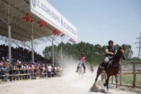 Kütahya'da Rahvan At Yarışları Nefes Kesti