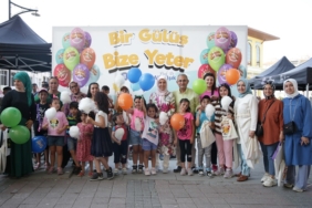 Kütahya Zafer Meydanı’nda ‘Bir Gülüş Bize Yeter’ şenliği