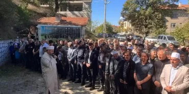 Simav'da Kazada Hayatını Kaybeden Genç Kız Defnedildi