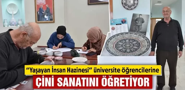 Çini ustası Hamza Üstünkaya gençlere eğitim veriyor