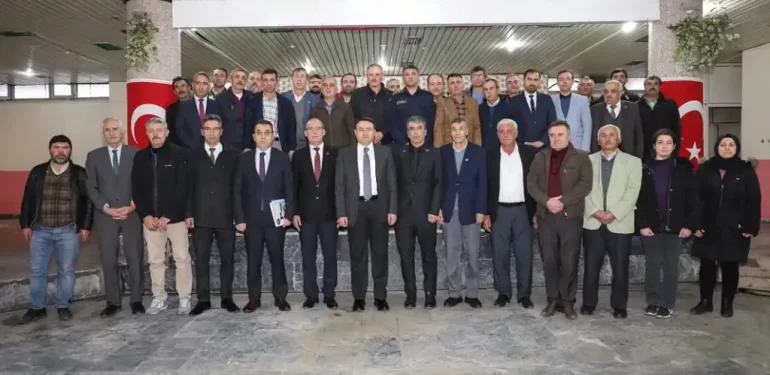 Seyitömer Muhtarlarıyla İstişare: Vali Işın Talepleri Dinledi