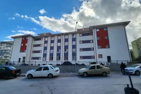 Kütahya'da eğitim öğretim alanında hizmet verecek yeni okulların eklenmesiyle ilgili olarak 11 okulun yapımının tamamlandığı bildirildi.