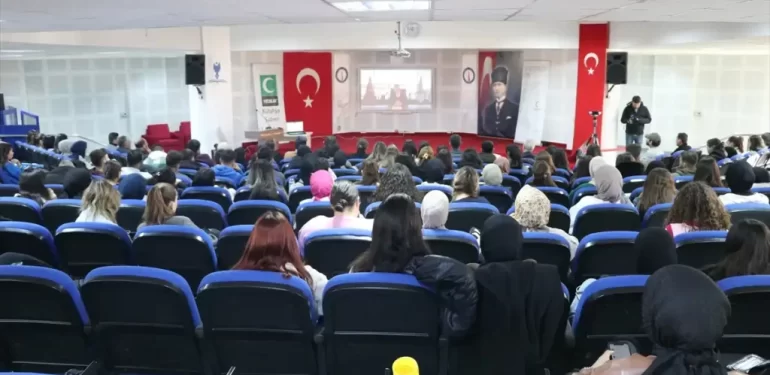 Kütahya’da 50 Bin Üniversite Öğrencisine Bağımlılıkla Mücadele Eğitimi