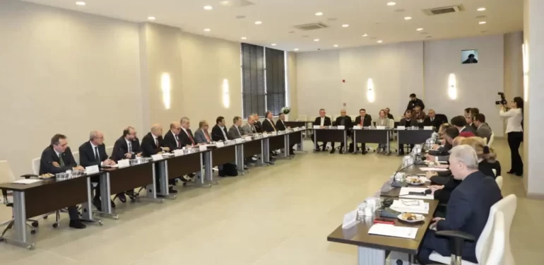 Vali Işın, İl Değerlendirme Toplantısında Somut Adımların Atılacağını Belirtti