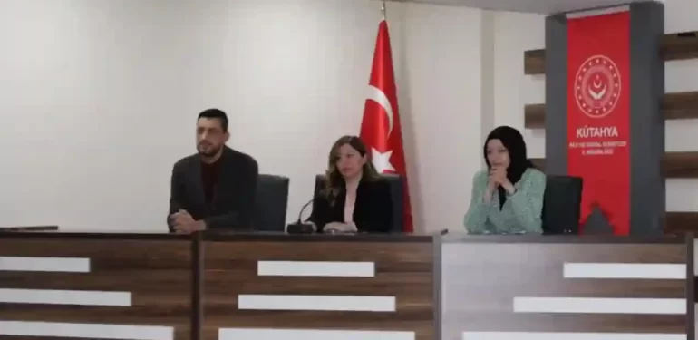 Kütahya’da sosyal hizmetin önemi konuşuldu