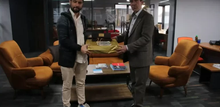 Akgün’den Kütahya Ekspres Gazetesi’ne Teşekkür Ziyareti