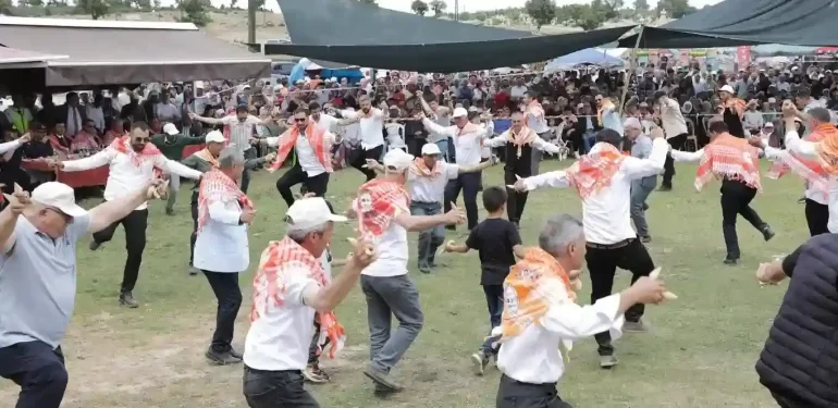 Kütahya’da Yörük Şenliği Coşkusu