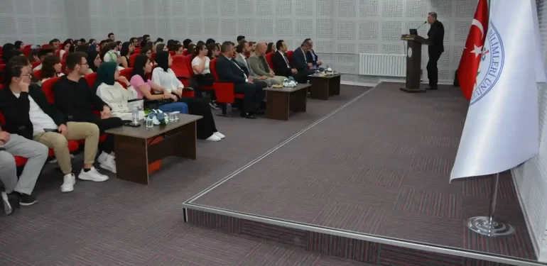 Kütahya Emniyet Müdürü Sıralı’dan istihbarat dersi