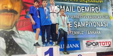 Kütahyalı güreşçi Türkiye üçüncüsü