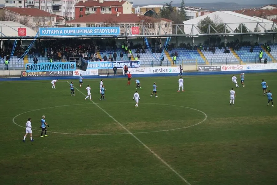 Belediye Kütahyaspor, Düzcespor'u 4-1 yenerek 3 puanı kaptı