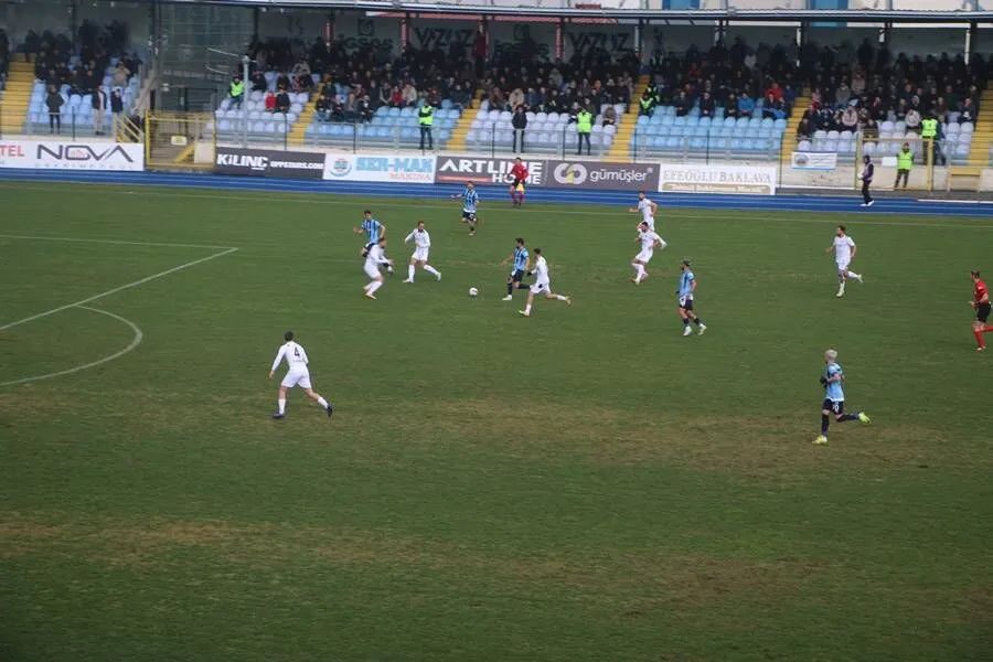 Belediye Kütahyaspor, Düzcespor'u 4-1 yenerek 3 puanı kaptı