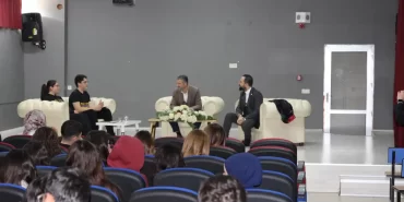 Kütahya’da öğrenciler, başkanlarla meslek seçimlerini konuştu