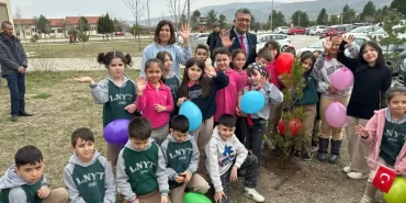 Kütahya DPÜ orman haftası’nda 200 fidan dikildi