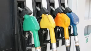 Brent petrol fiyatları düşerken akaryakıt fiyatları indiriliyor