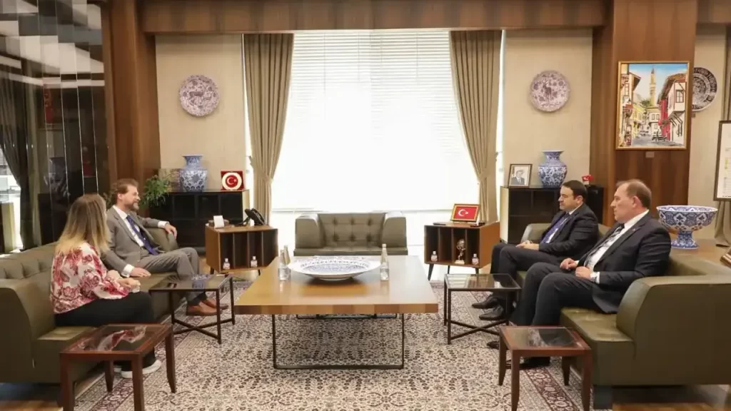 Kütahya Valisi Işın, Büyükelçi Manasijevski’yi ağırladı