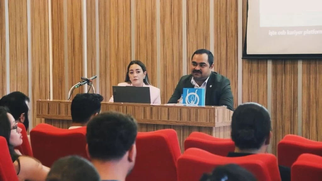 Üniversitelilerle sanayi temsilcileri Kütahya’da bir araya geldi