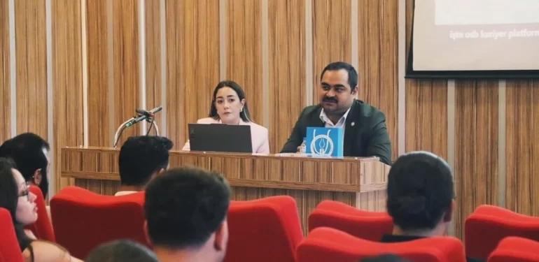 Üniversitelilerle sanayi temsilcileri Kütahya’da bir araya geldi